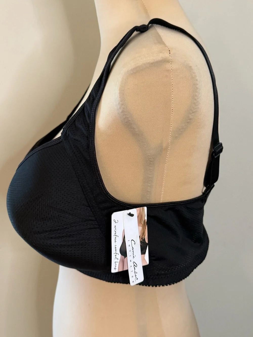 Carrie Amber Intimates black wire free comfort bra SZ 38D -one bra